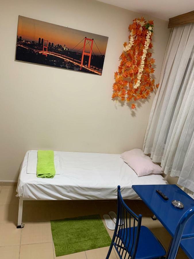 Auberge de jeunesse Hayat Pansiyon à Istambul Extérieur photo