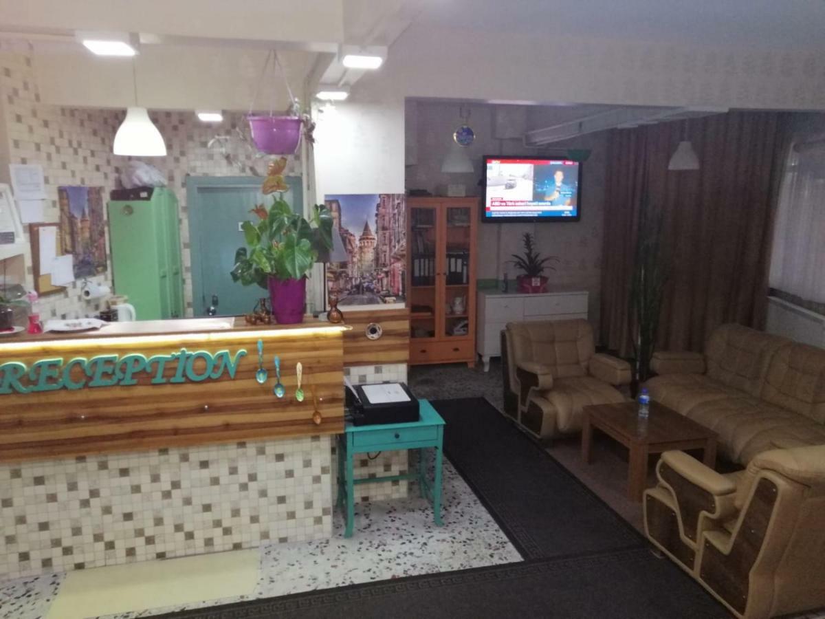 Auberge de jeunesse Hayat Pansiyon à Istambul Extérieur photo